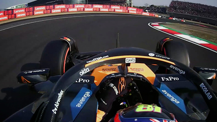 ONBOARD: Oscar Piastri’s 2025 Pirelli Pole Position Award lap at the Chinese Grand Prix